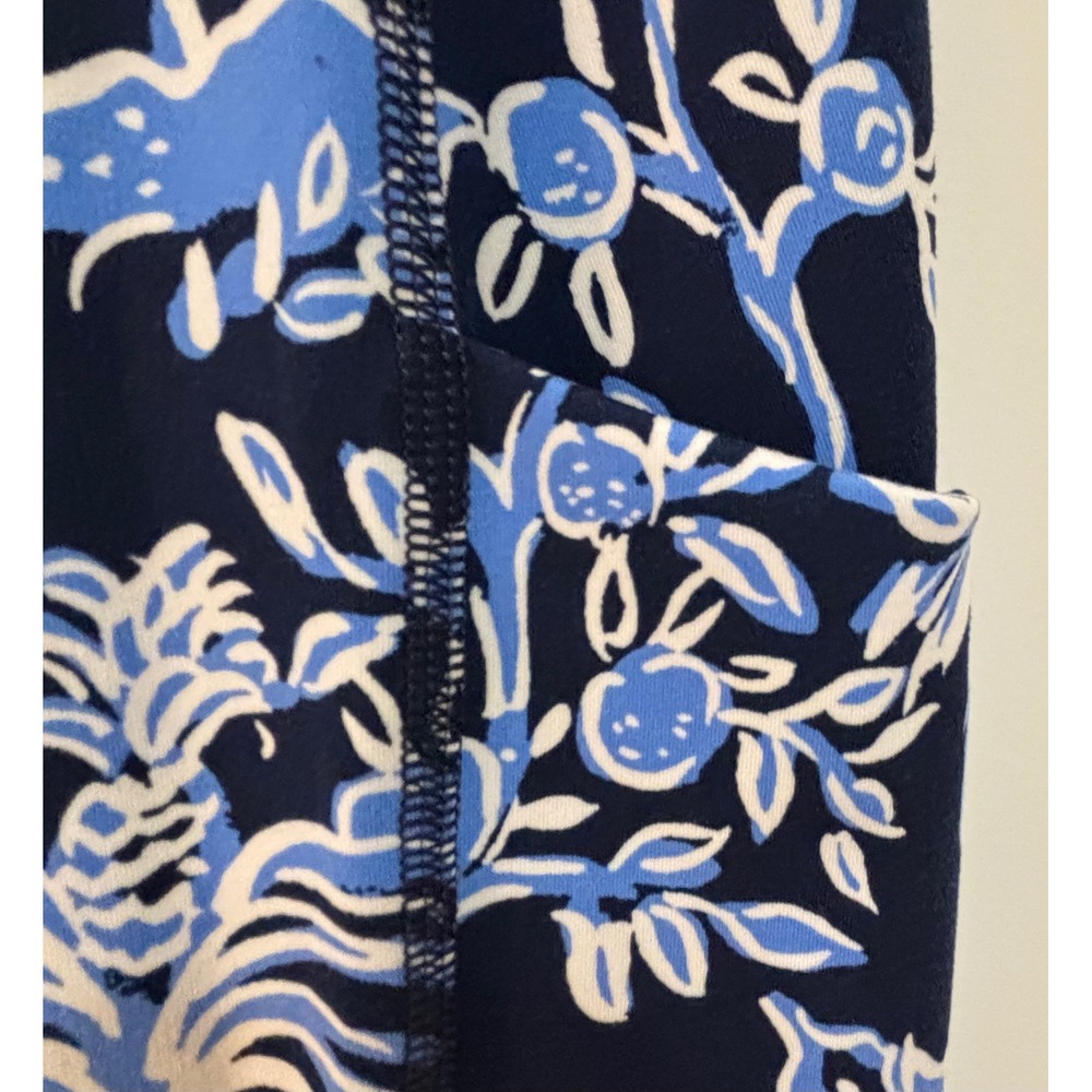 Lilly Pulitzer Luxletic Leggings M Navy Blue Sea You Soon Tropical Pocket 017812 - Picture 2 of 7